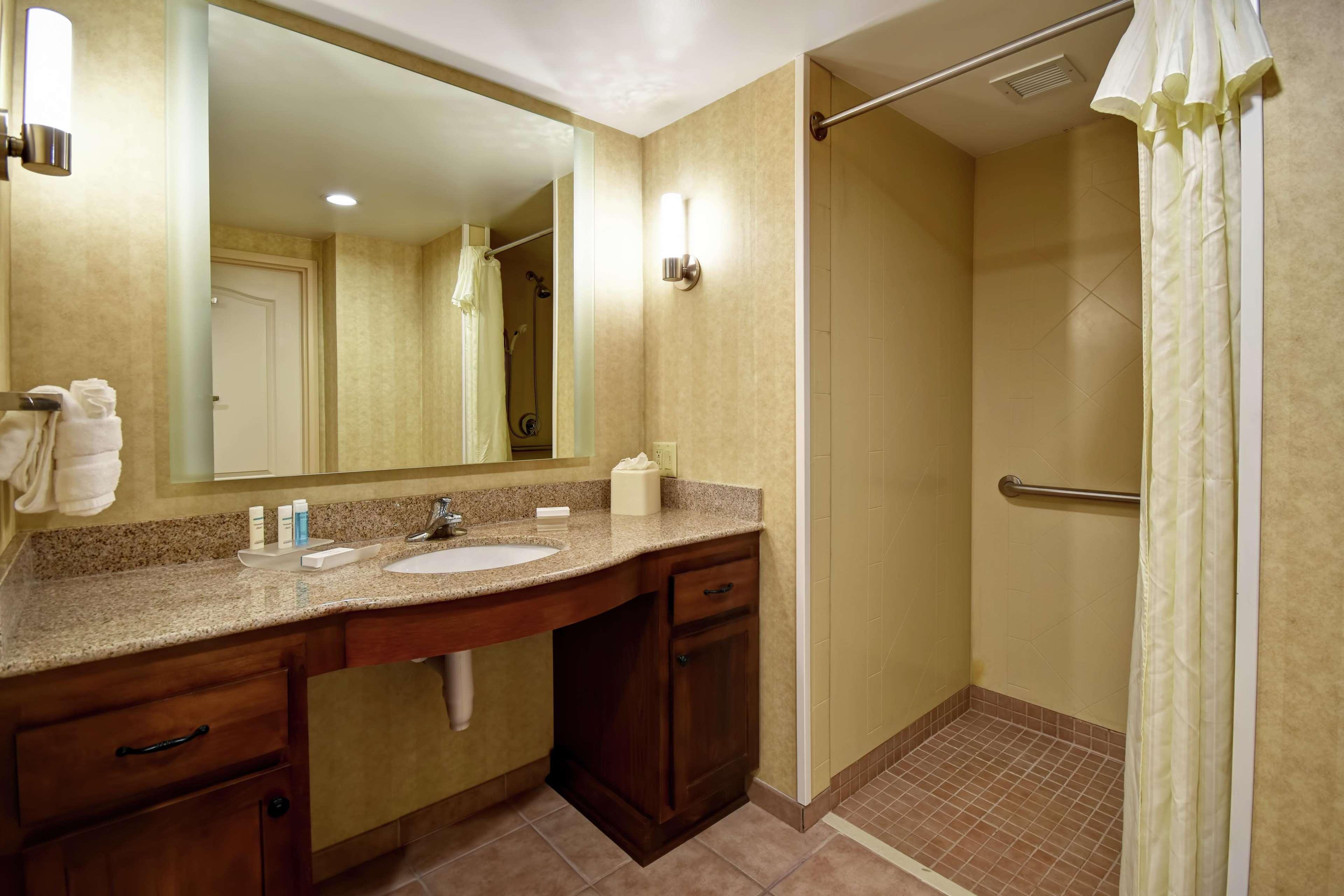 Homewood Suites By Hilton Lancaster Rohrerstown Exterior photo