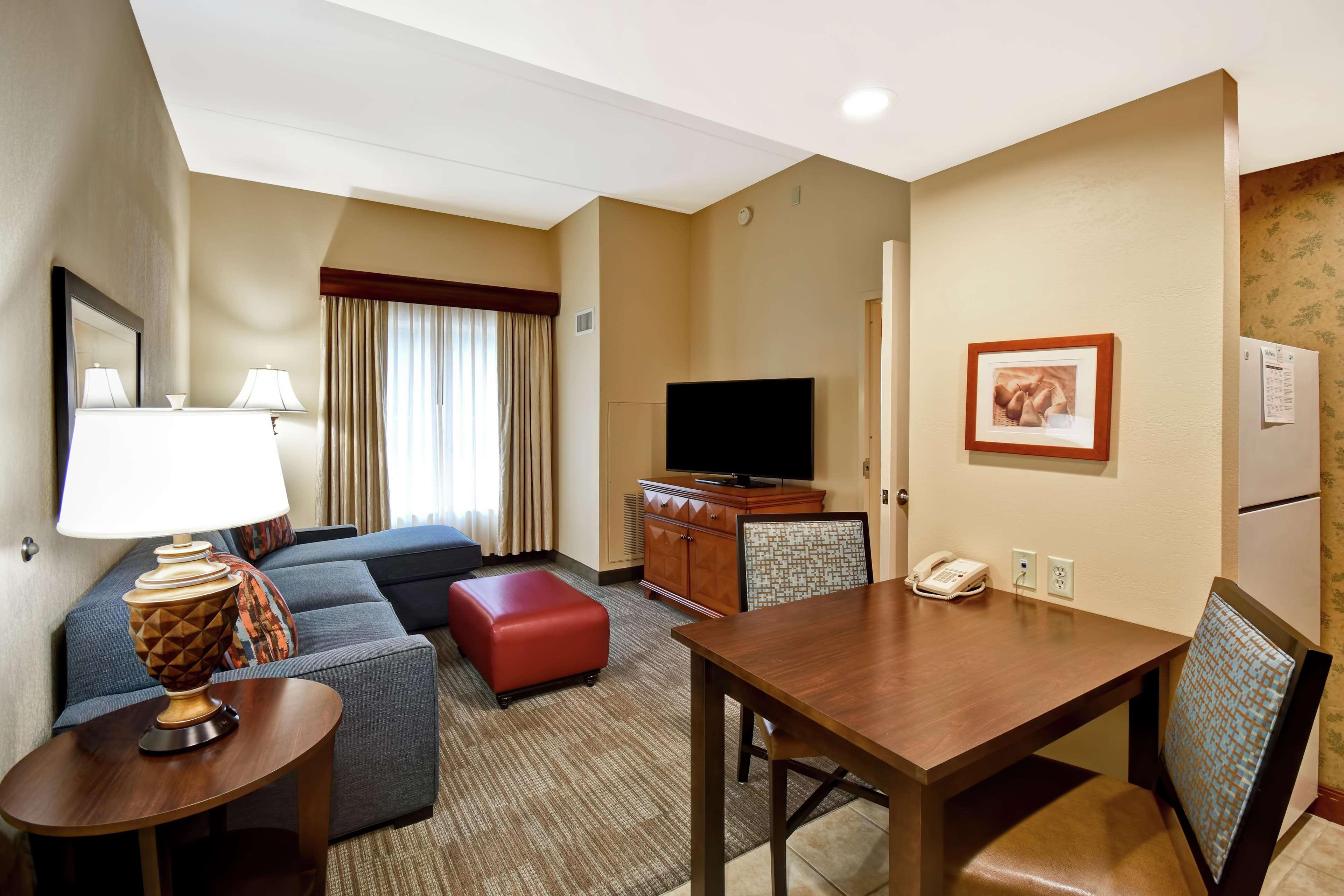 Homewood Suites By Hilton Lancaster Rohrerstown Exterior photo