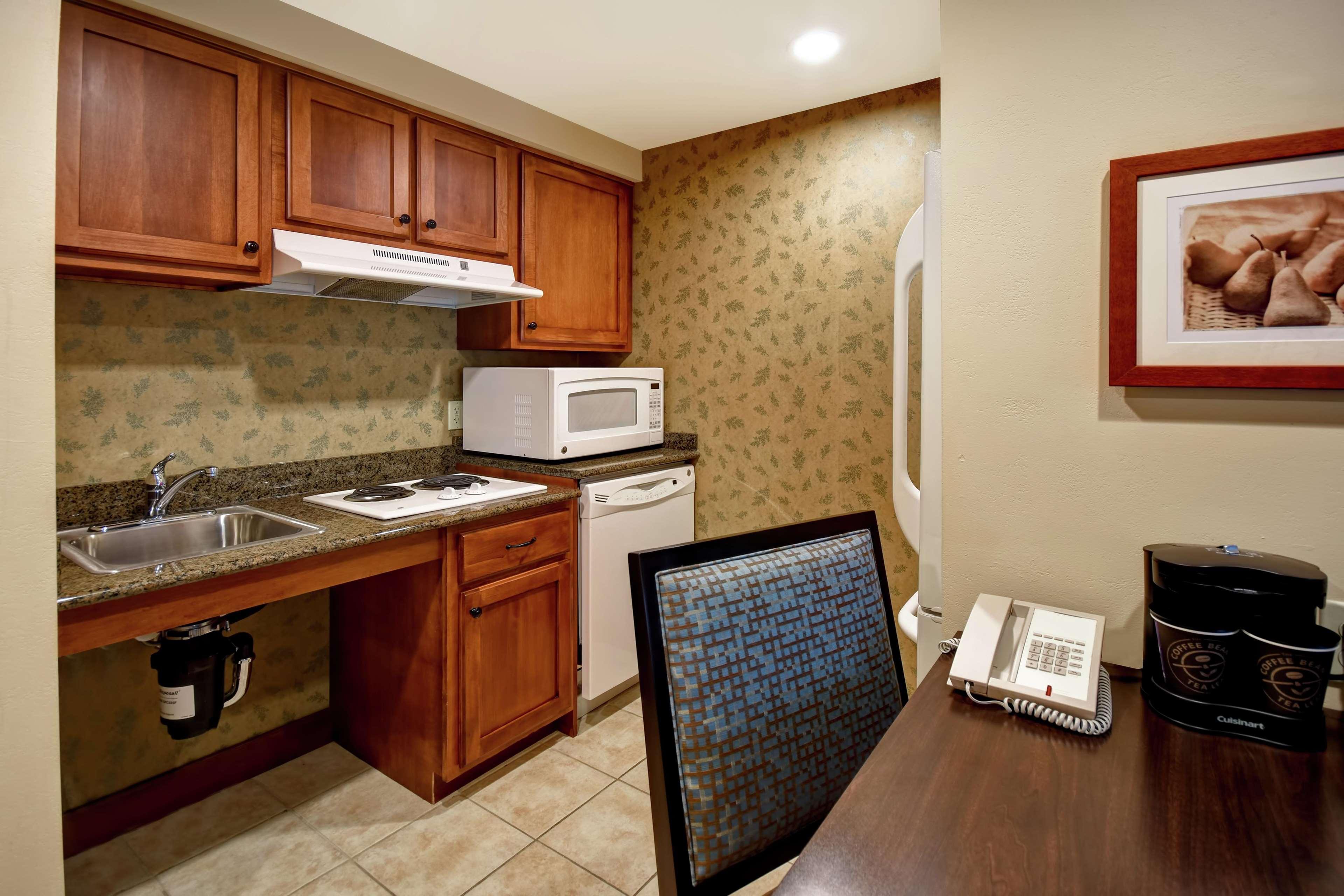 Homewood Suites By Hilton Lancaster Rohrerstown Exterior photo