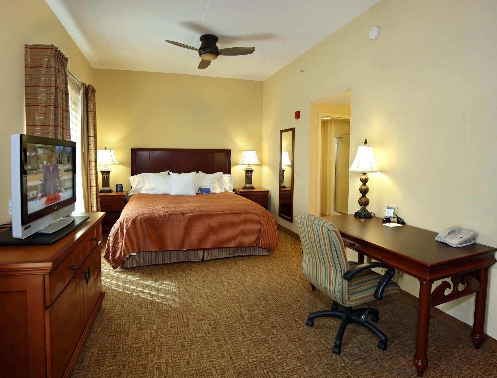 Homewood Suites By Hilton Lancaster Rohrerstown Exterior photo
